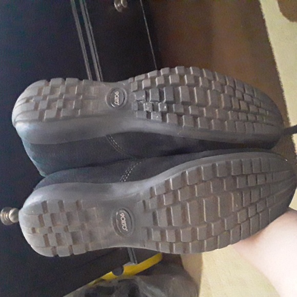 Joey Black Winter Boots with Fur Trim - Picture 7 of 7